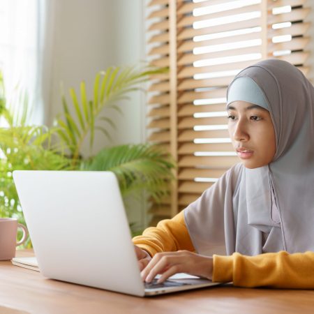 Muslim,Girl,Learning,Online,Via,The,Internet,Tutor,On,A